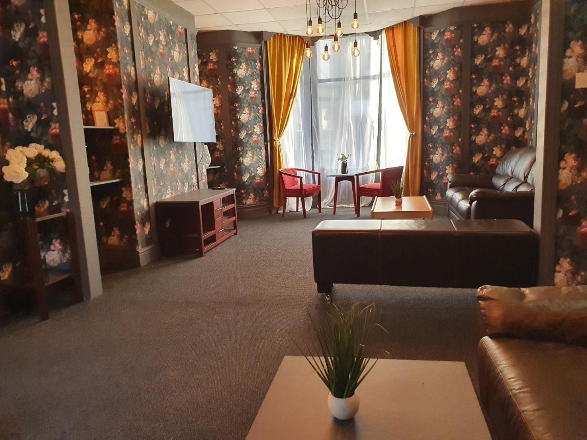 Balkan Hotel Блэкпул Экстерьер фото
